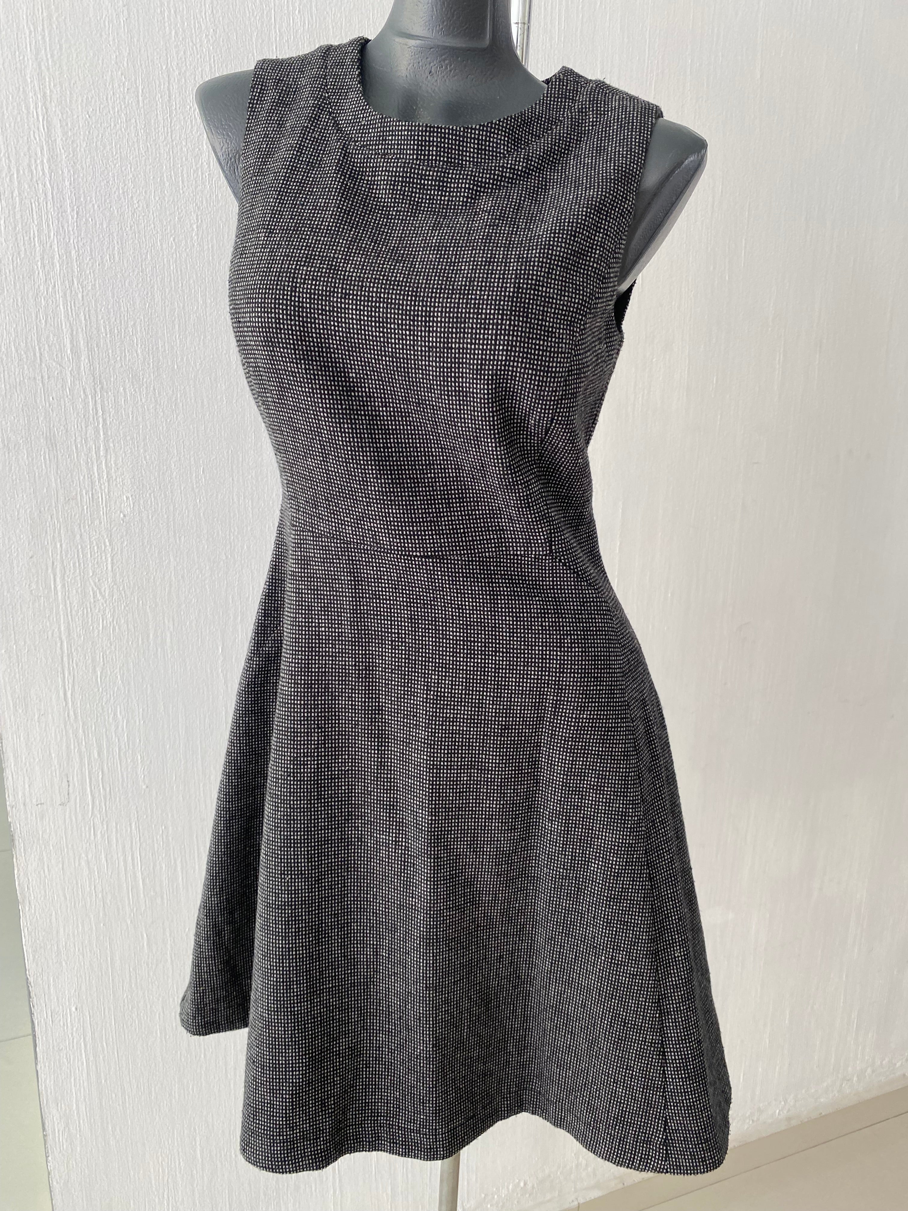 Dress - Color es gris-café