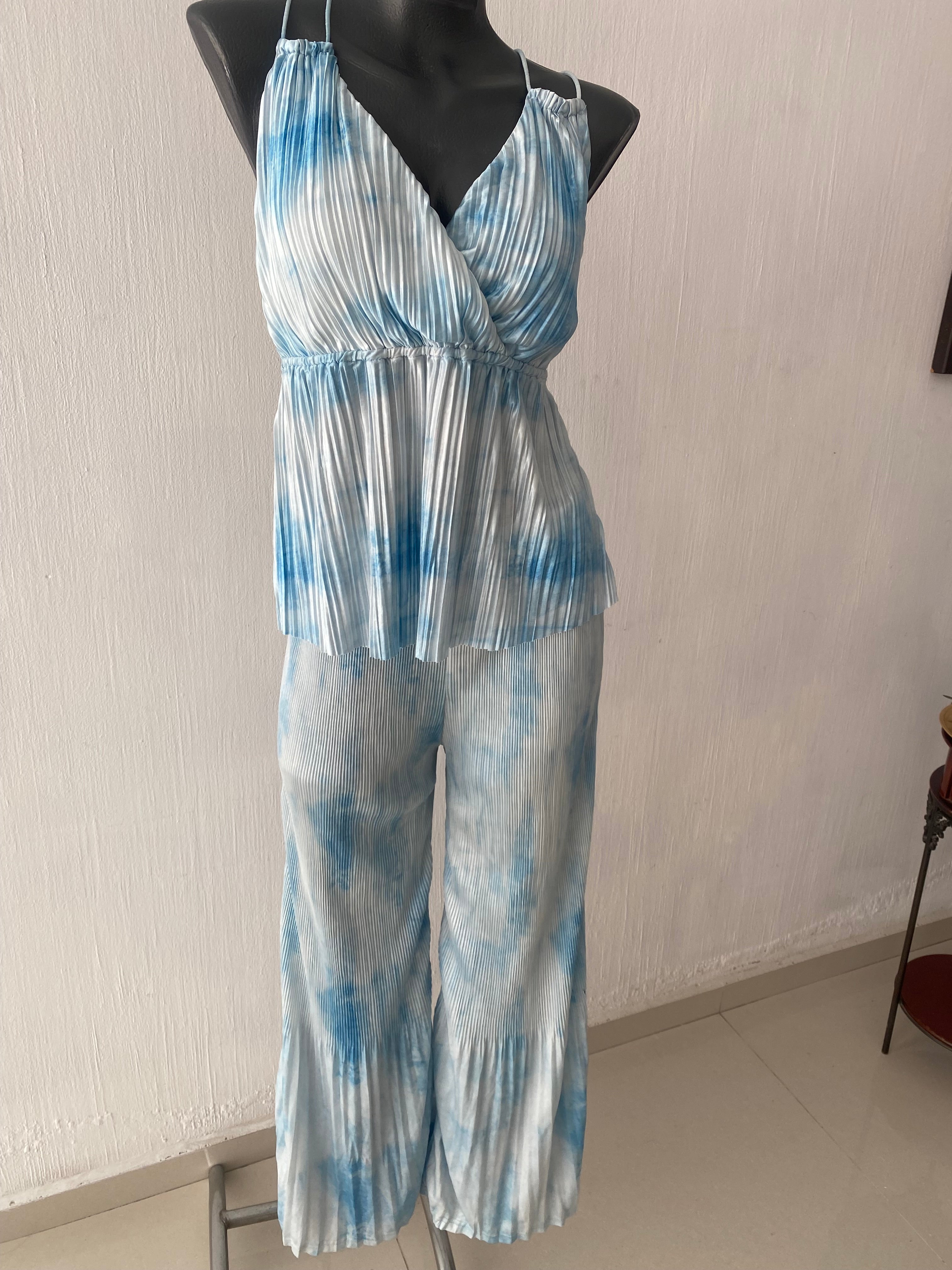Dress - Conjunto pantalón con blusa