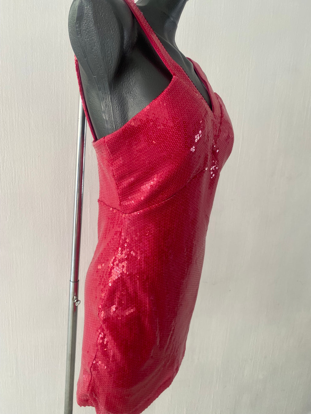 Vestido tela de lentejuelas talla chica pero viene amplia