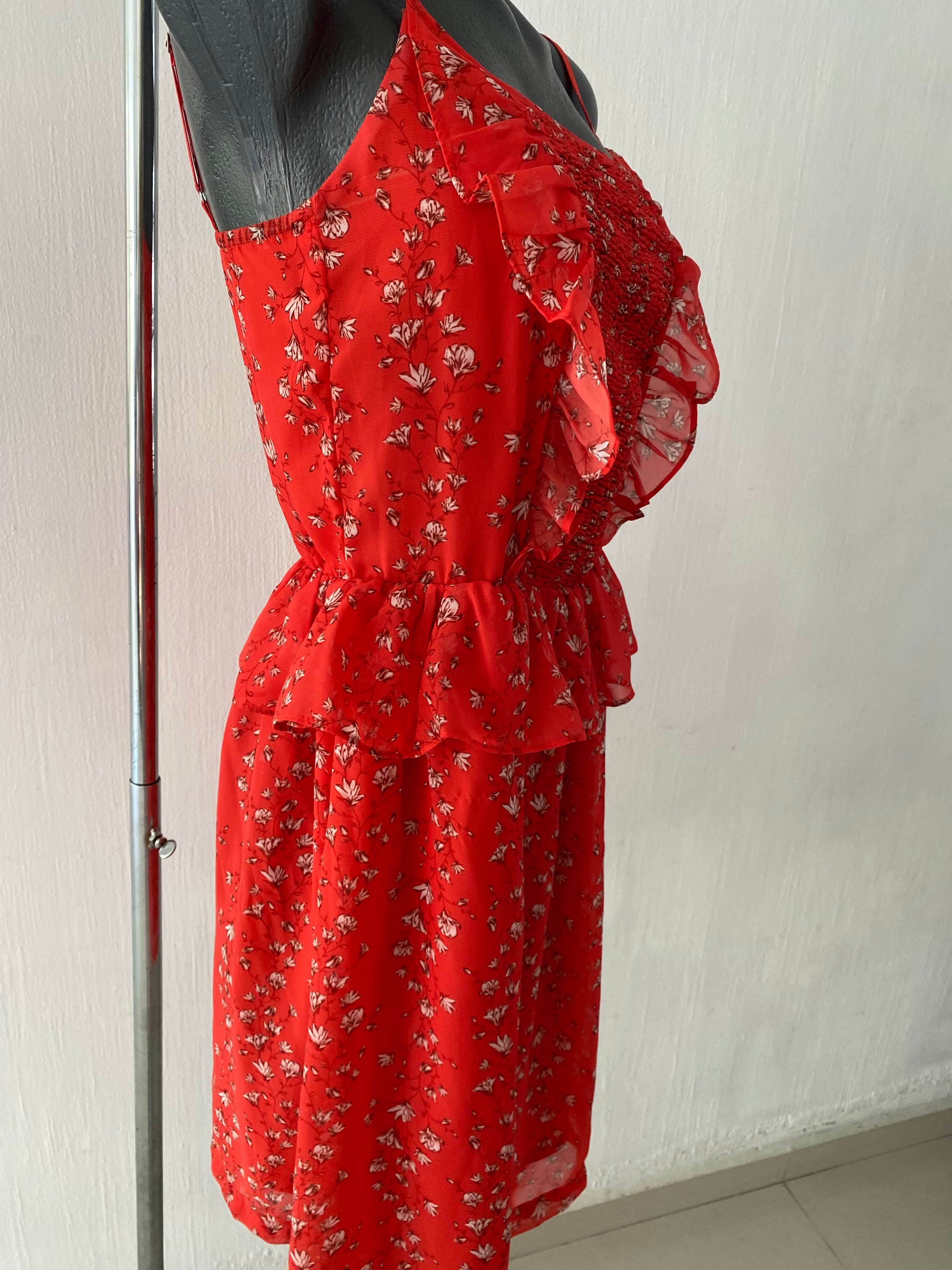 Vestido para dama para tiempo de calor con elástico en el talle