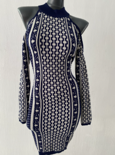 Dress - Azul marino con blanco
Tela de
